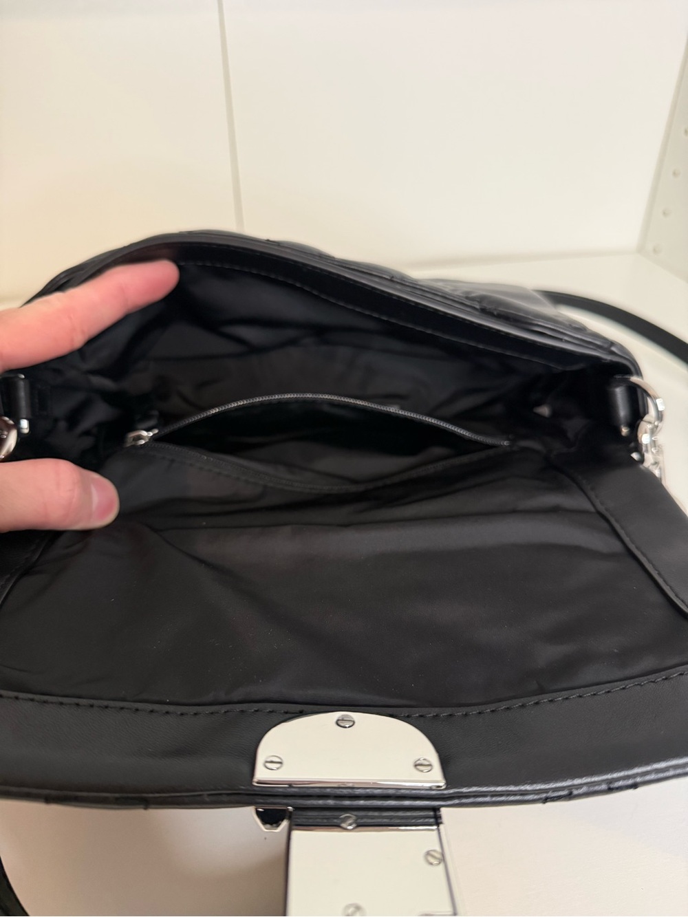 Marc Jacobs Quilted Crossbody - Picture 4 of 7